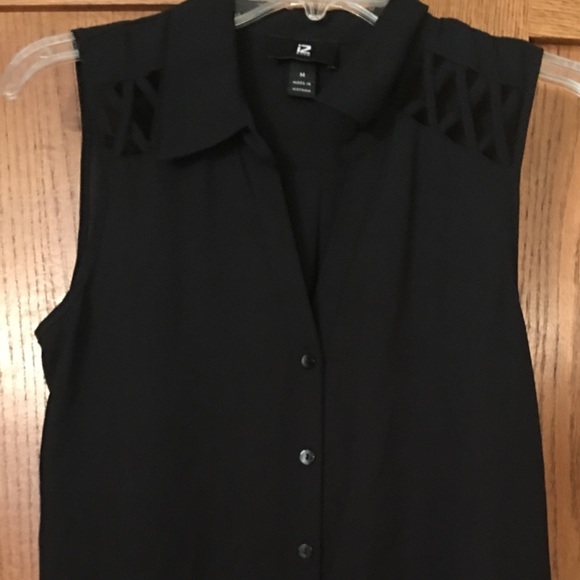 Iz Byer Tops - black sleeveless top
